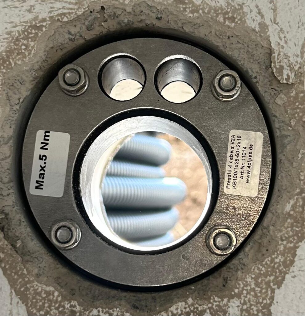 Kernbohrung Durchführung mit Muffe